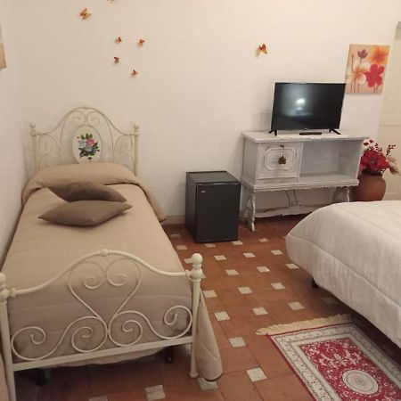 Il Rosso Volterrano N.10 Apartment ภายนอก รูปภาพ