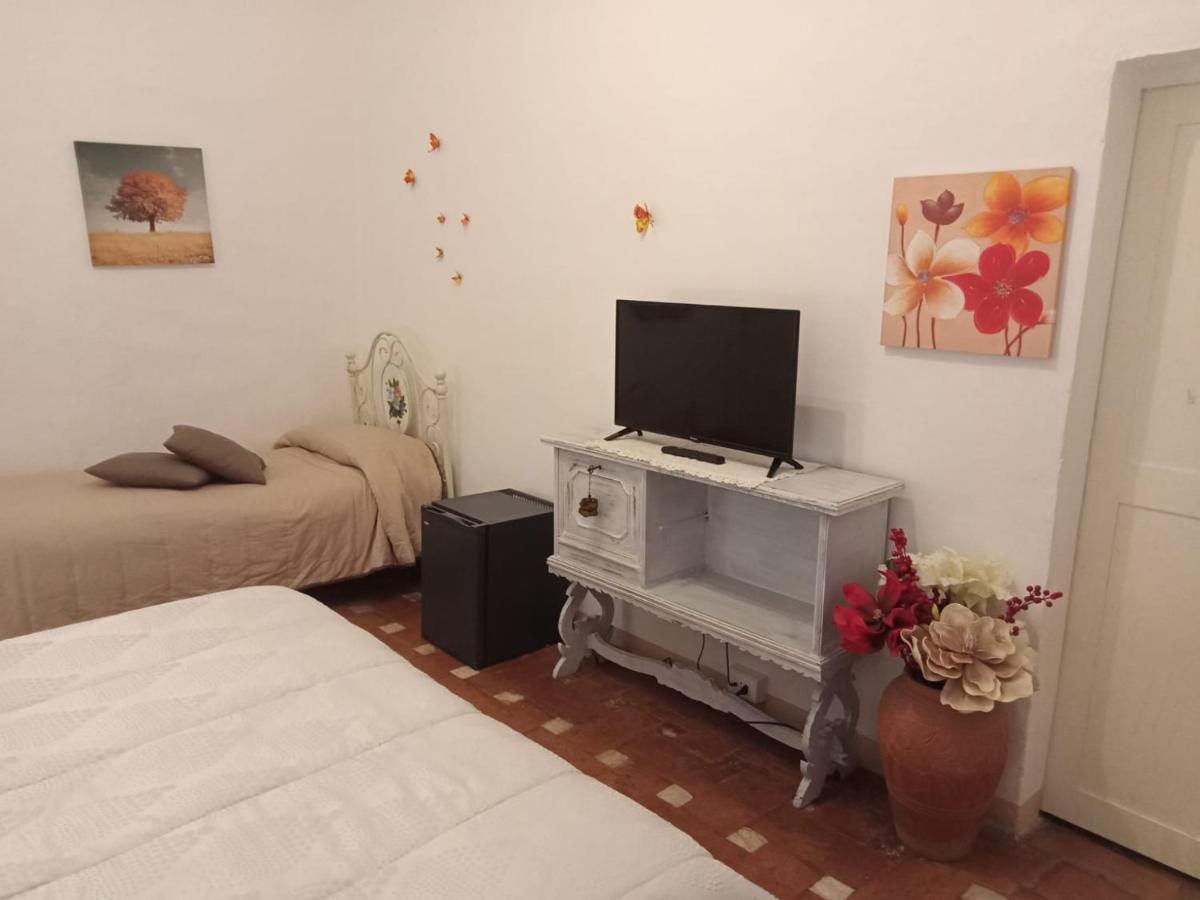 Il Rosso Volterrano N.10 Apartment ภายนอก รูปภาพ